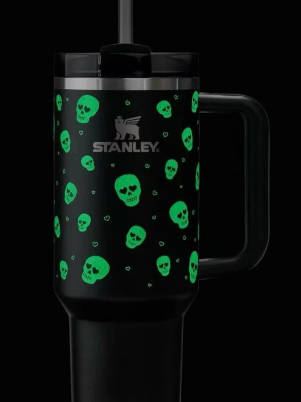 NWT 2026 Stanley 30oz Halloween Black Sweetheart Skulls Glow In The Dark!